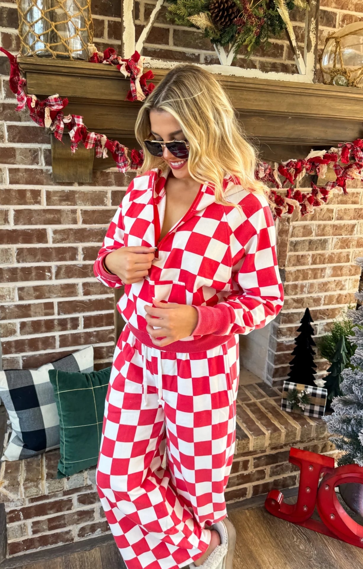 CHECKMATE EASY DOES IT PULLOVER