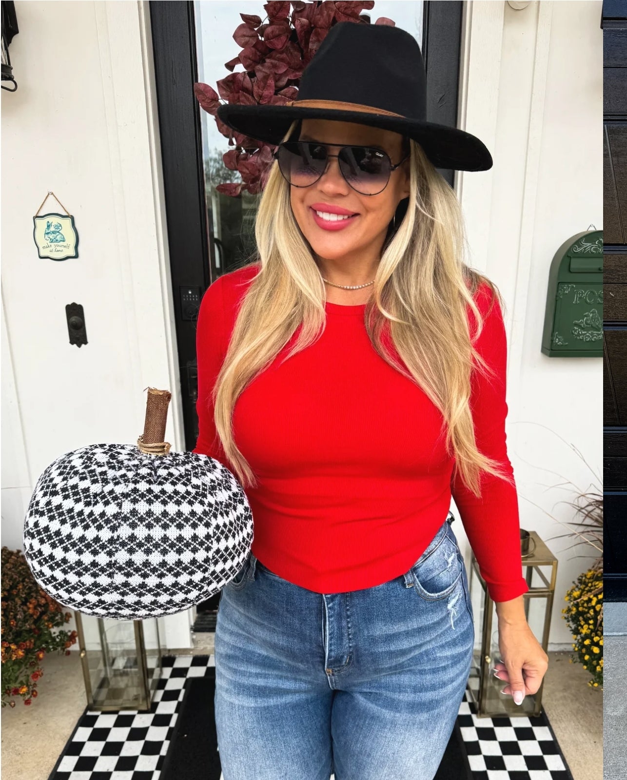 PREORDER- ELENA CURVE HEM RIBBED TOP