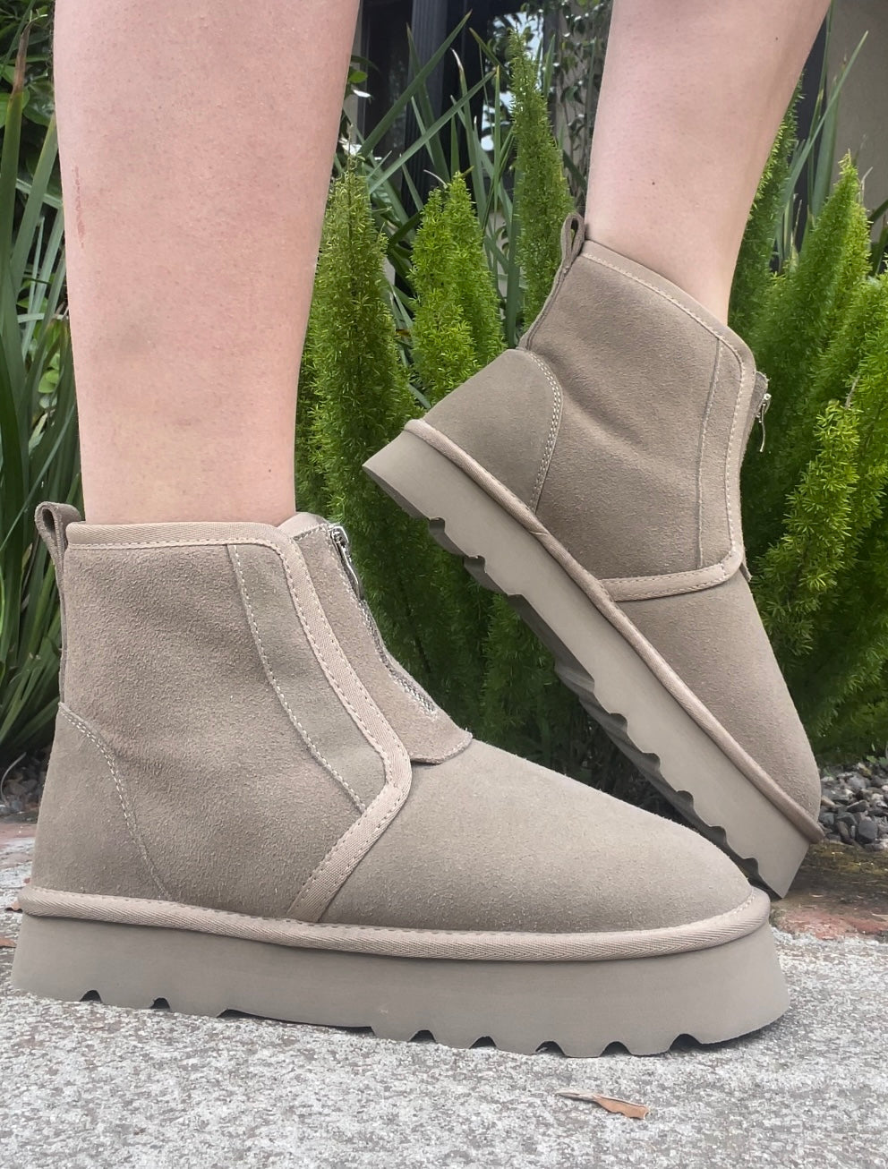 Laguna Suede Boot CASE PACKS