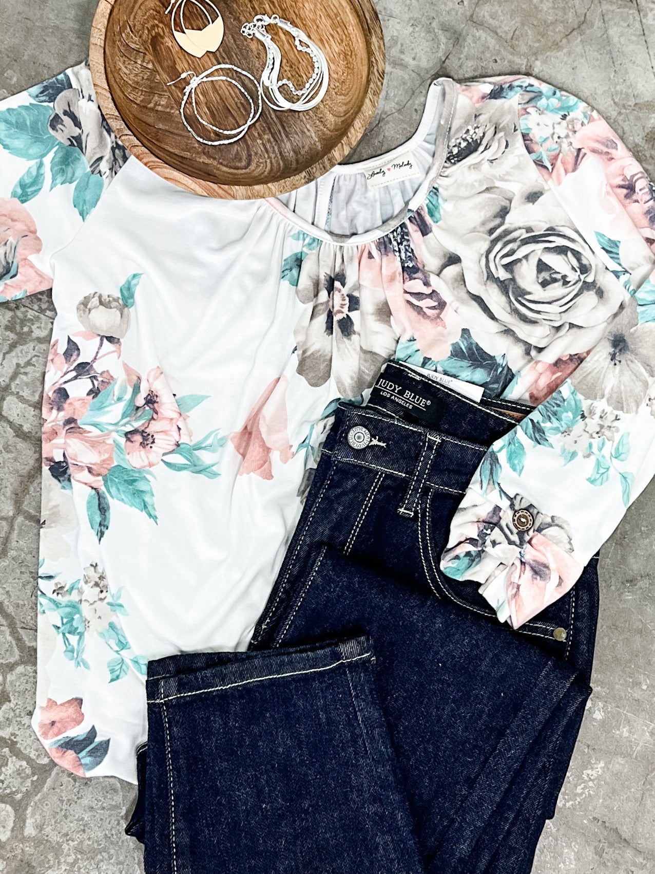 11.6 Ivory Floral Three-Quarter Sleeve Top With Button Detail