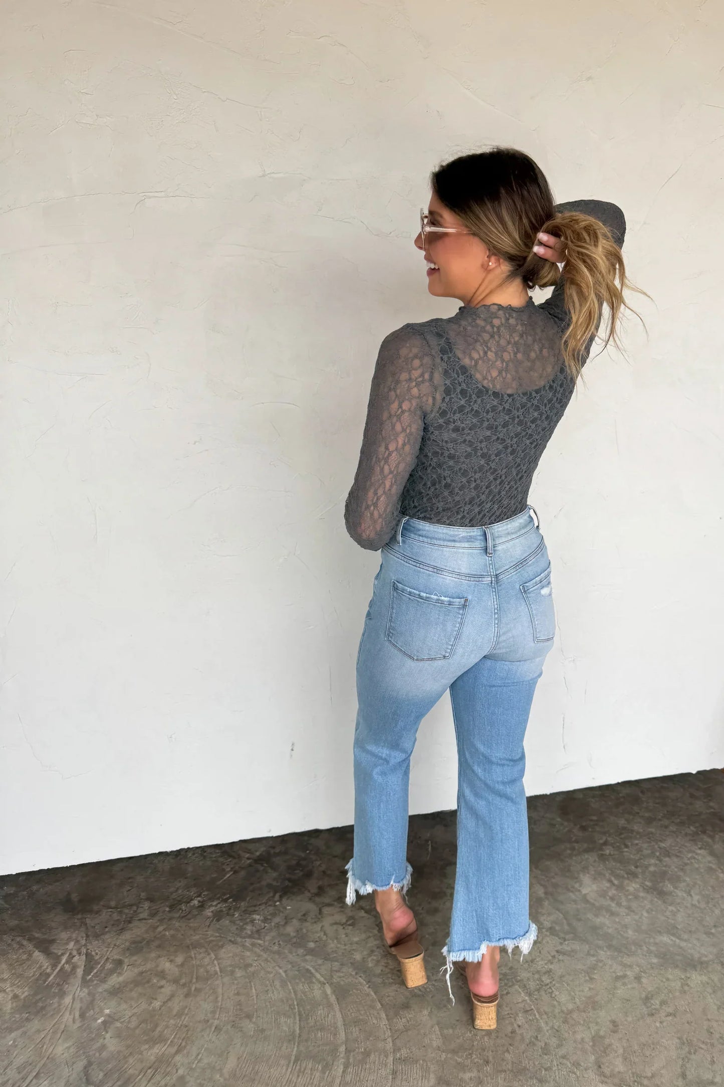 PREORDER- JOLIE LACE THUMBHOLE TOP