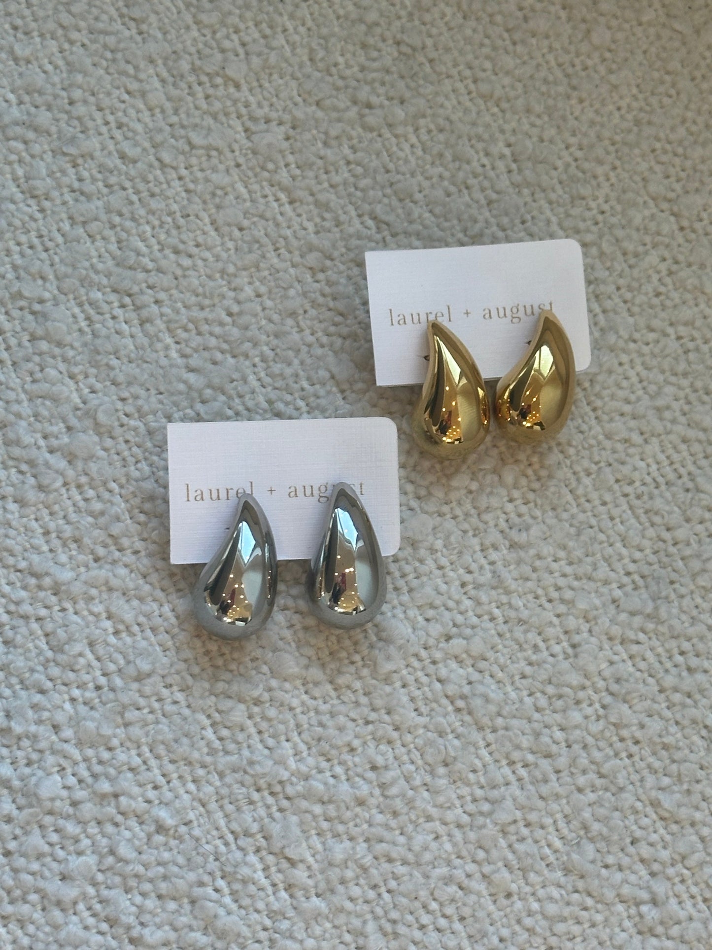 18k PLATED TEARDROP EARRINGS