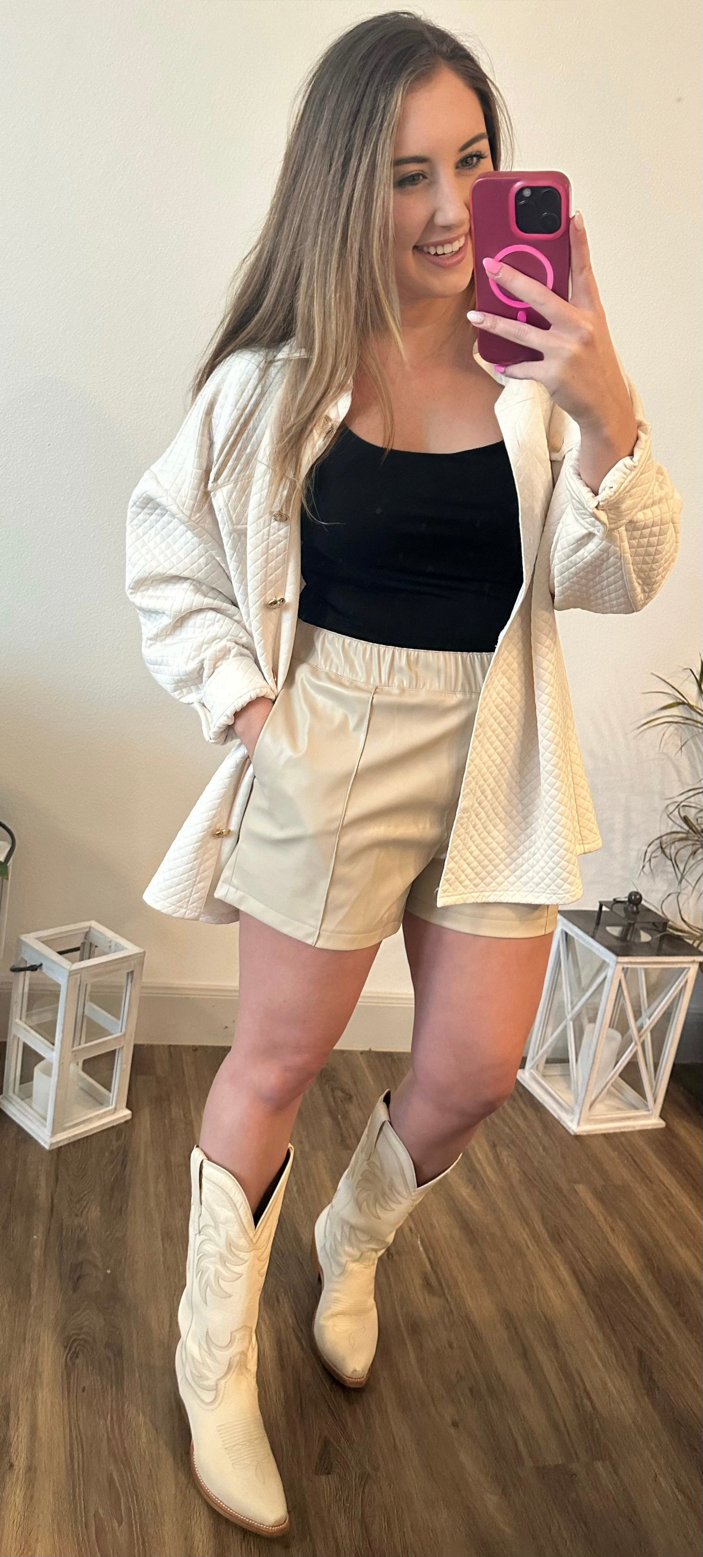 VEGAN LEATHER SHORT