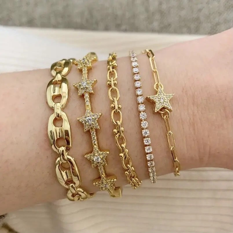 GOLD STAR BRACELET