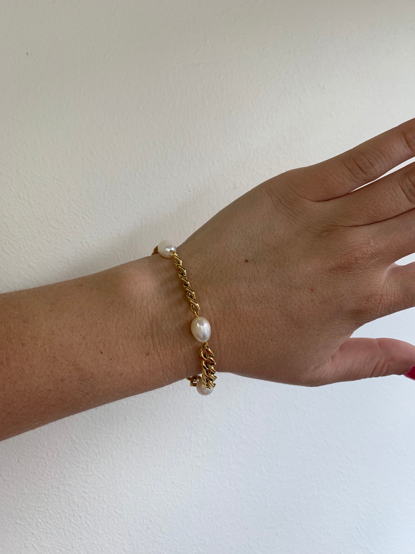Pearl 18k Gold Plated Chunky Bracelet