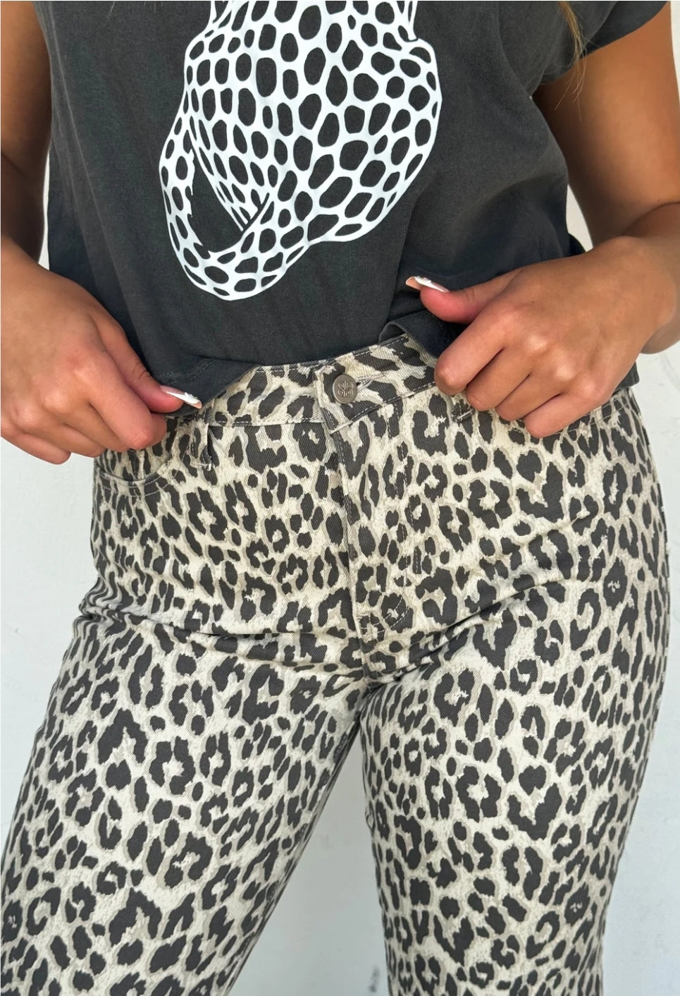 PREORDER- URBAN NON DISTRESSED CHEETAH JEAN-TUMMY CONTROL